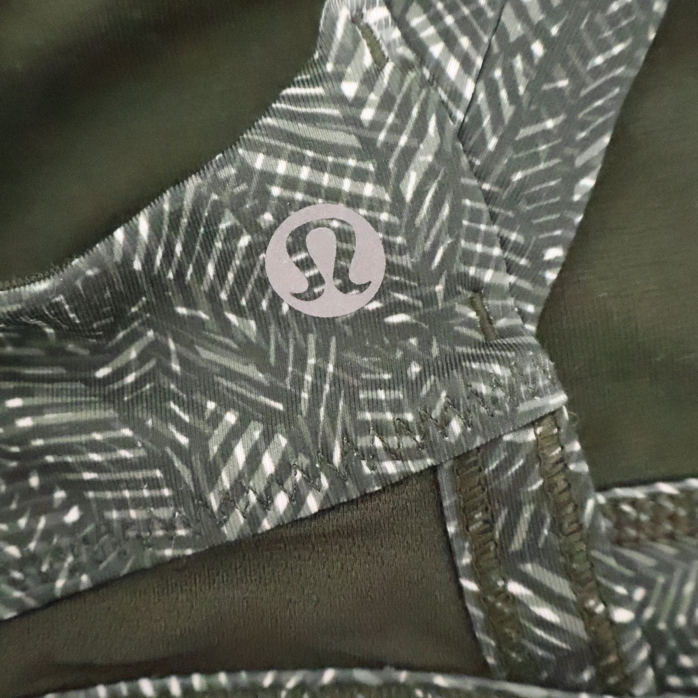 Lululemon Run Stuff Your Bra Womens Size 4 Green Stash Pockets Jazzy White Gator - Picture 10 of 12